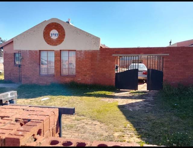 3 BEDROOM HOUSE FOR SALE IN LENASIA SOUTH